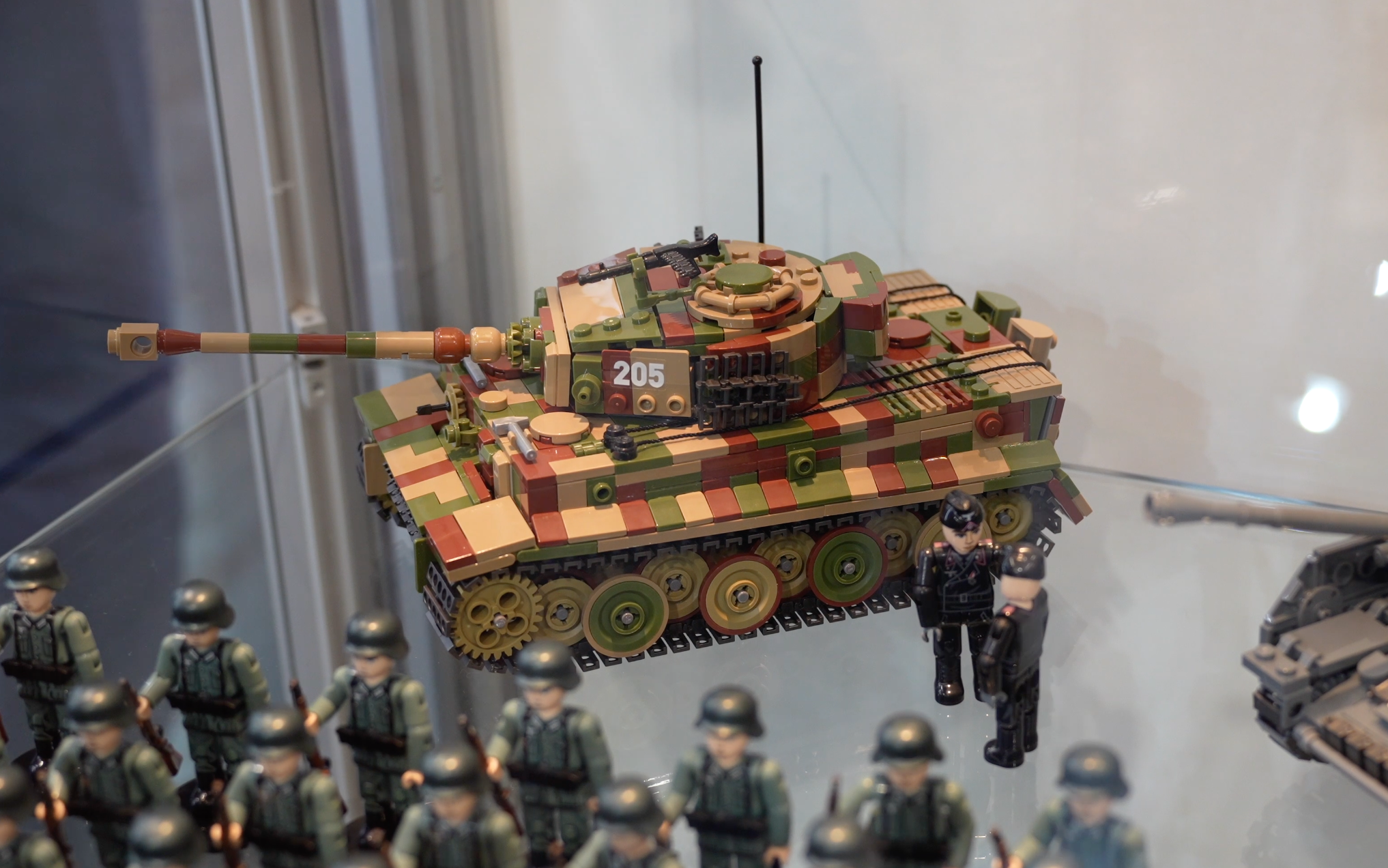 Build Army - Detaillierte Panzer und Military-Sets